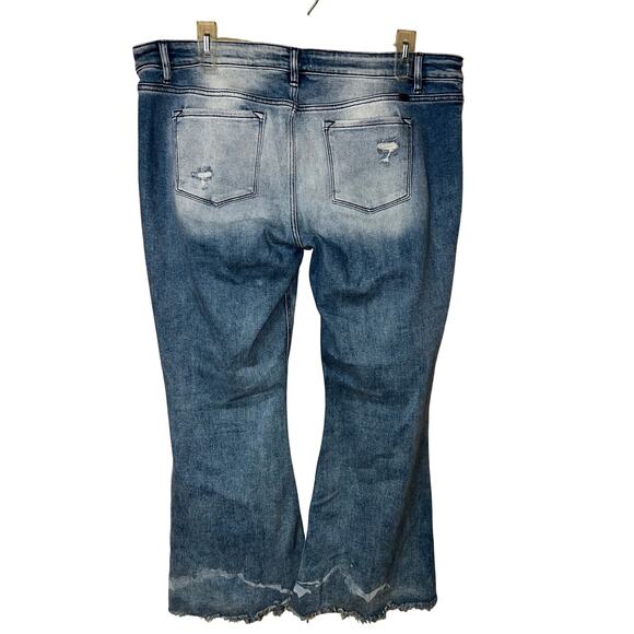 KanCan Maurices Jeans Womens 20 36 Mid Rise Super Flare Fray Raw Hem Shreds Rips - Picture 2 of 8